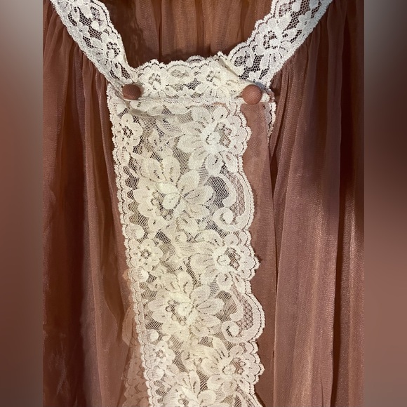Vintage Tosca Lingerie Robe Maxi Sheer Tan/nude, cream Lace long sleeve Sz M - Picture 5 of 8
